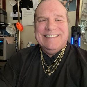 Meet your Posher, Brad